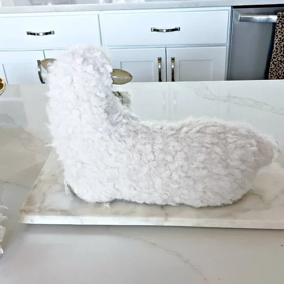 NEW! BOHO FARMHOUSE RESIN & FAUX FUR LARGE LAMB EWE DECOR - Picture 5 of 6